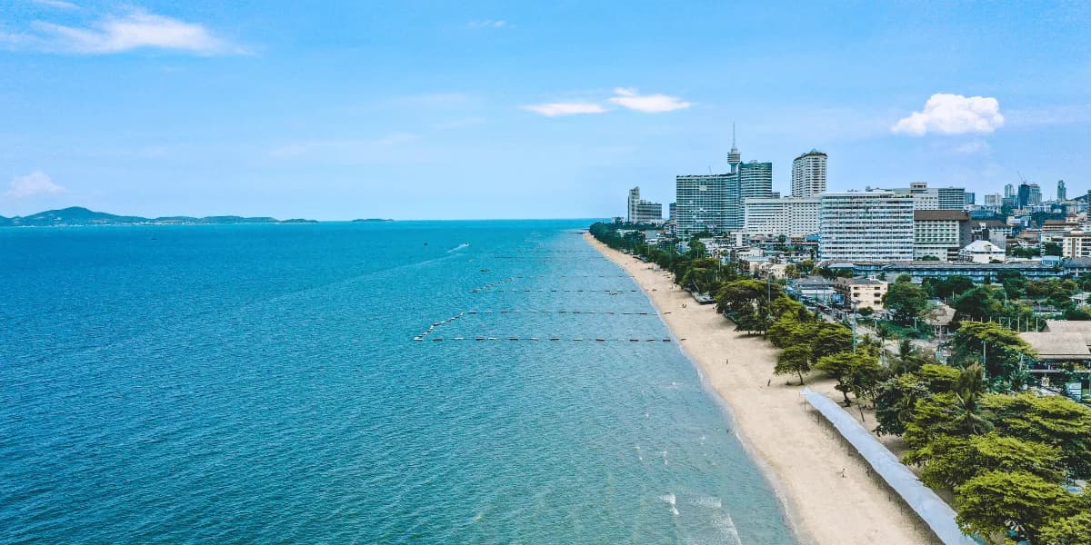 หาดจอมเทียน